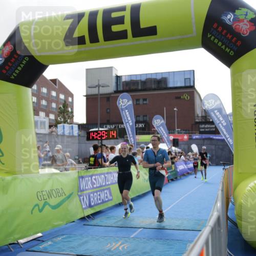 10.08.2025 - GEWOBA Citytriathlon Bremen H.Heesch http://msf.ph/oto/8539489 10.08.2025 14:29:13 Ziel 782, 794, 842, 911, 946 meine-sportfotos.de
