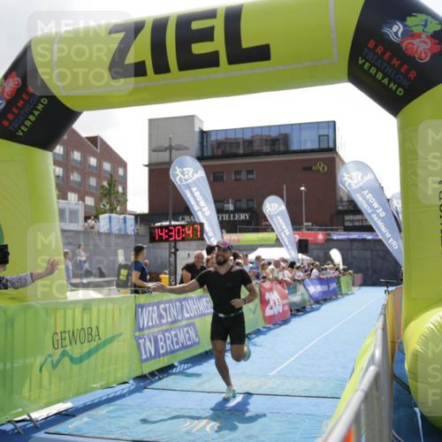 10.08.2025 - GEWOBA Citytriathlon Bremen H.Heesch http://msf.ph/oto/8539494 10.08.2025 14:30:45 Ziel 709 meine-sportfotos.de