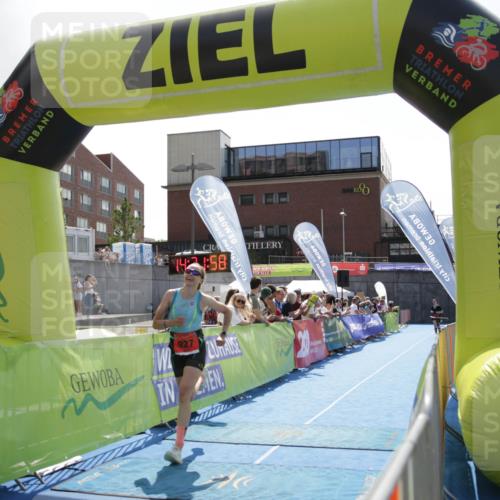 10.08.2025 - GEWOBA Citytriathlon Bremen H.Heesch http://msf.ph/oto/8539502 10.08.2025 14:31:57 Ziel 927, 955 meine-sportfotos.de