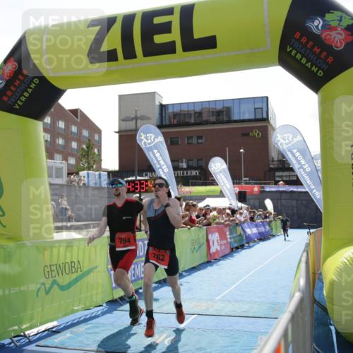 10.08.2025 - GEWOBA Citytriathlon Bremen H.Heesch http://msf.ph/oto/8539508 10.08.2025 14:33:43 Ziel 762 meine-sportfotos.de