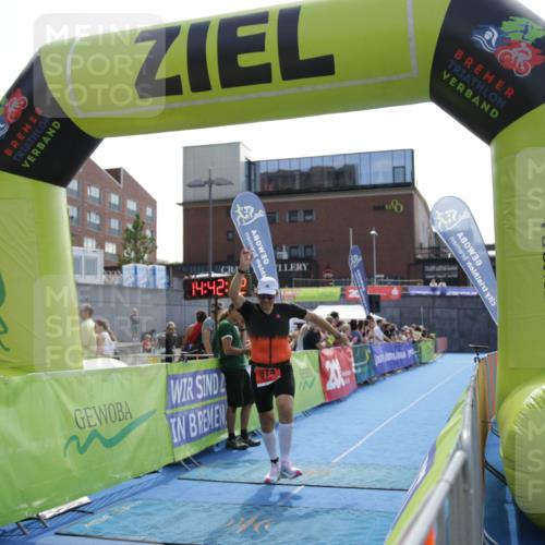 10.08.2025 - GEWOBA Citytriathlon Bremen H.Heesch http://msf.ph/oto/8539518 10.08.2025 14:42:11 Ziel 874 meine-sportfotos.de
