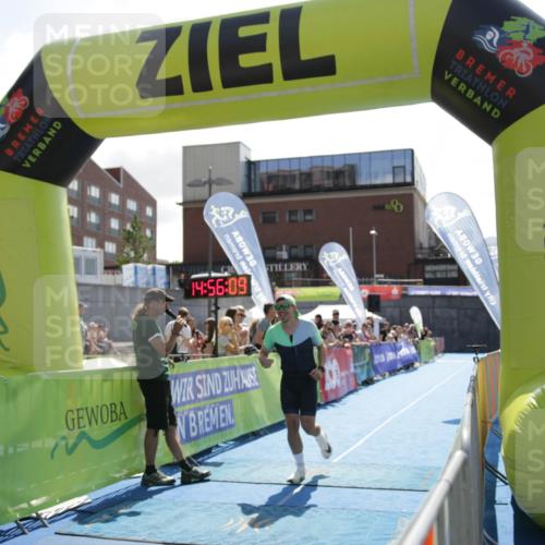 10.08.2025 - GEWOBA Citytriathlon Bremen H.Heesch http://msf.ph/oto/8539540 10.08.2025 14:56:08 Ziel 746 meine-sportfotos.de