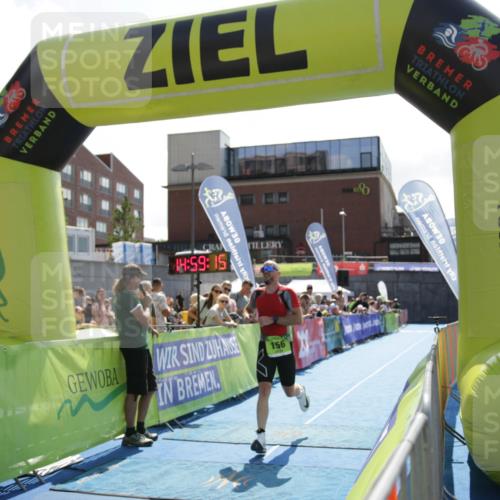 10.08.2025 - GEWOBA Citytriathlon Bremen H.Heesch http://msf.ph/oto/8539543 10.08.2025 14:59:14 Ziel 156, 167 meine-sportfotos.de