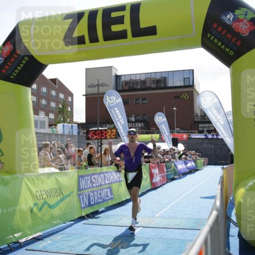 10.08.2025 - GEWOBA Citytriathlon Bremen H.Heesch http://msf.ph/oto/8539546 10.08.2025 15:03:21 Ziel 70, 112 meine-sportfotos.de