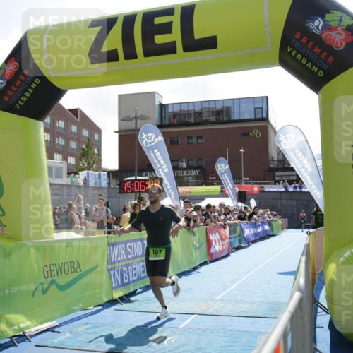 10.08.2025 - GEWOBA Citytriathlon Bremen H.Heesch http://msf.ph/oto/8539556 10.08.2025 15:06:44 Ziel 107 meine-sportfotos.de