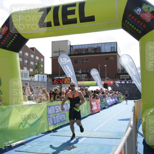 10.08.2025 - GEWOBA Citytriathlon Bremen H.Heesch http://msf.ph/oto/8539577 10.08.2025 15:12:19 Ziel 97, 243, 256 meine-sportfotos.de