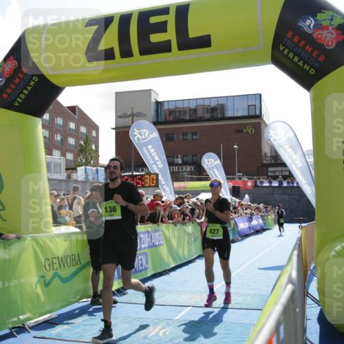 10.08.2025 - GEWOBA Citytriathlon Bremen H.Heesch http://msf.ph/oto/8539602 10.08.2025 15:15:29 Ziel 46, 64, 68, 136, 217, 229, 427 meine-sportfotos.de