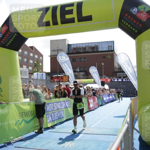 10.08.2025 - GEWOBA Citytriathlon Bremen H.Heesch http://msf.ph/oto/8539603 10.08.2025 15:15:35 Ziel 46, 68, 136, 217, 229, 427 meine-sportfotos.de