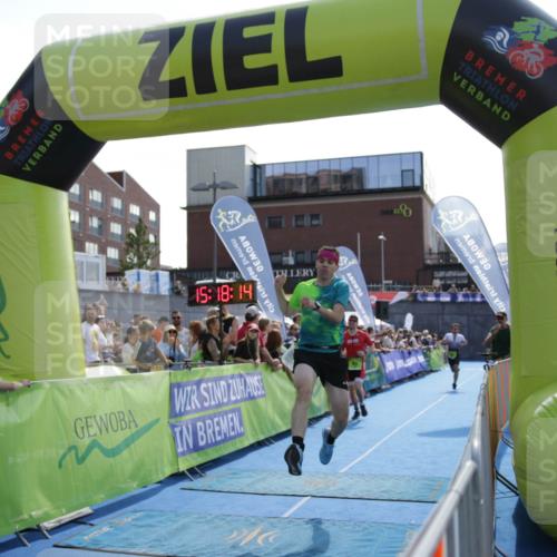10.08.2025 - GEWOBA Citytriathlon Bremen H.Heesch http://msf.ph/oto/8539616 10.08.2025 15:18:13 Ziel 126, 143, 225 meine-sportfotos.de