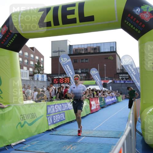 10.08.2025 - GEWOBA Citytriathlon Bremen H.Heesch http://msf.ph/oto/8539626 10.08.2025 15:18:38 Ziel 32, 121, 129, 164, 201, 215 meine-sportfotos.de
