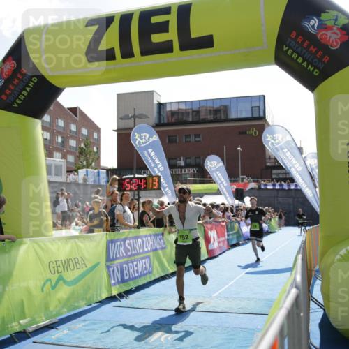 10.08.2025 - GEWOBA Citytriathlon Bremen H.Heesch http://msf.ph/oto/8539683 10.08.2025 15:24:12 Ziel 84, 152, 154, 478 meine-sportfotos.de