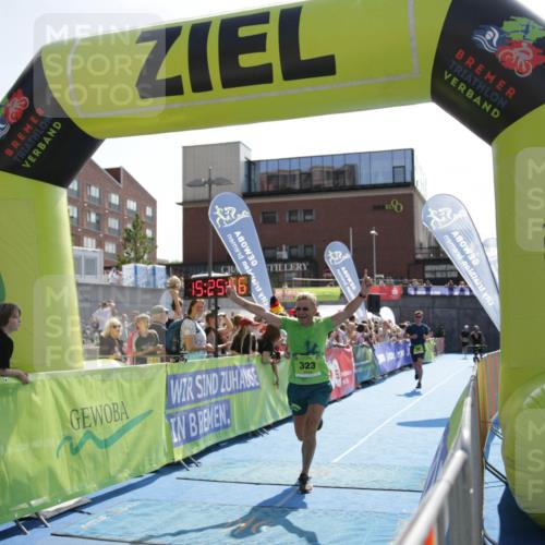 10.08.2025 - GEWOBA Citytriathlon Bremen H.Heesch http://msf.ph/oto/8539701 10.08.2025 15:25:54 Ziel 298, 311 meine-sportfotos.de