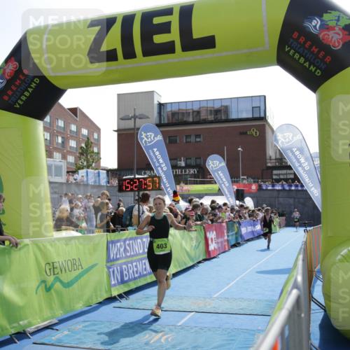 10.08.2025 - GEWOBA Citytriathlon Bremen H.Heesch http://msf.ph/oto/8539724 10.08.2025 15:27:56 Ziel 382, 395 meine-sportfotos.de