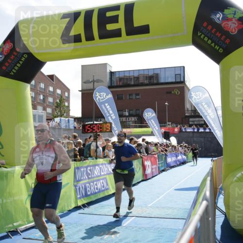 10.08.2025 - GEWOBA Citytriathlon Bremen H.Heesch http://msf.ph/oto/8539750 10.08.2025 15:30:18 Ziel 80, 249, 278, 405 meine-sportfotos.de