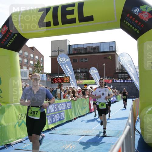 10.08.2025 - GEWOBA Citytriathlon Bremen H.Heesch http://msf.ph/oto/8539763 10.08.2025 15:32:27 Ziel 367, 469 meine-sportfotos.de