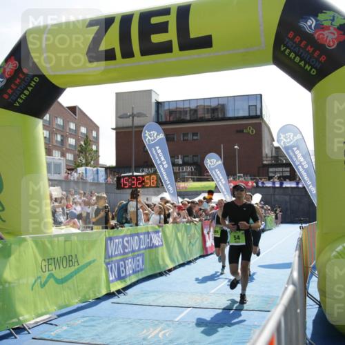 10.08.2025 - GEWOBA Citytriathlon Bremen H.Heesch http://msf.ph/oto/8539766 10.08.2025 15:32:58 Ziel 16, 54, 385 meine-sportfotos.de