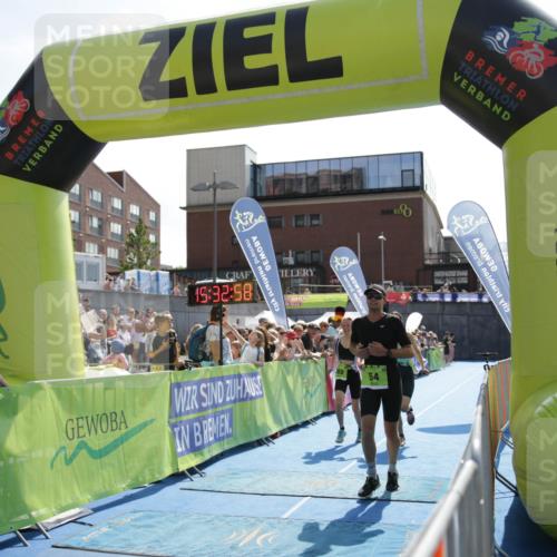 10.08.2025 - GEWOBA Citytriathlon Bremen H.Heesch http://msf.ph/oto/8539767 10.08.2025 15:32:58 Ziel 16, 54, 385 meine-sportfotos.de