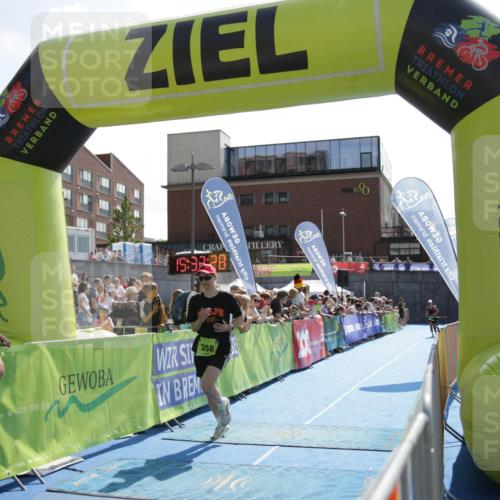 10.08.2025 - GEWOBA Citytriathlon Bremen H.Heesch http://msf.ph/oto/8539770 10.08.2025 15:33:28 Ziel 61, 358, 909 meine-sportfotos.de