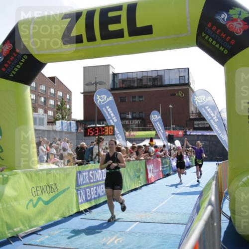 10.08.2025 - GEWOBA Citytriathlon Bremen H.Heesch http://msf.ph/oto/8539809 10.08.2025 15:37:29 Ziel 336, 374, 473 meine-sportfotos.de