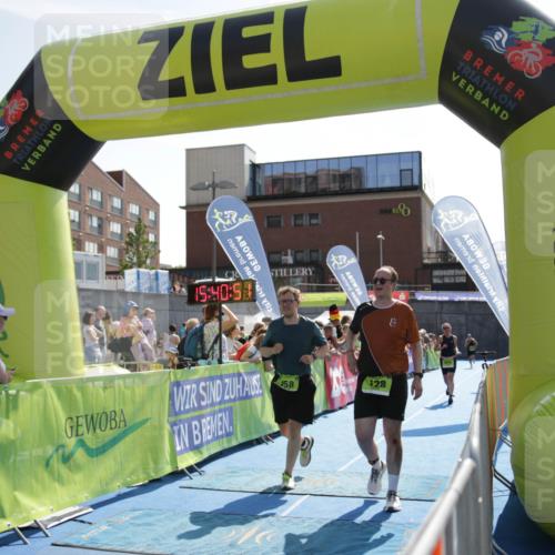 10.08.2025 - GEWOBA Citytriathlon Bremen H.Heesch http://msf.ph/oto/8539832 10.08.2025 15:40:50 Ziel 128, 153, 366, 370, 509 meine-sportfotos.de
