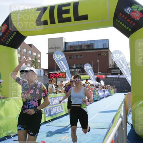10.08.2025 - GEWOBA Citytriathlon Bremen H.Heesch http://msf.ph/oto/8539838 10.08.2025 15:42:44 Ziel 181, 433, 518 meine-sportfotos.de