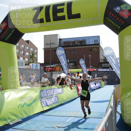 10.08.2025 - GEWOBA Citytriathlon Bremen H.Heesch http://msf.ph/oto/8539857 10.08.2025 15:44:17 Ziel 149, 398, 519 meine-sportfotos.de