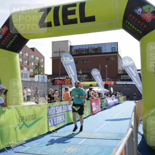 10.08.2025 - GEWOBA Citytriathlon Bremen H.Heesch http://msf.ph/oto/8539865 10.08.2025 15:46:19 Ziel 206, 341, 515 meine-sportfotos.de