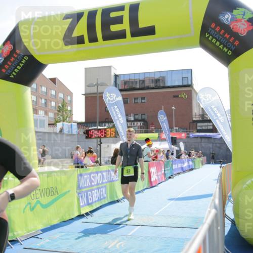 10.08.2025 - GEWOBA Citytriathlon Bremen H.Heesch http://msf.ph/oto/8539875 10.08.2025 15:48:35 Ziel 355 meine-sportfotos.de