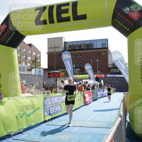 10.08.2025 - GEWOBA Citytriathlon Bremen H.Heesch http://msf.ph/oto/8539884 10.08.2025 15:52:34 Ziel 380 meine-sportfotos.de