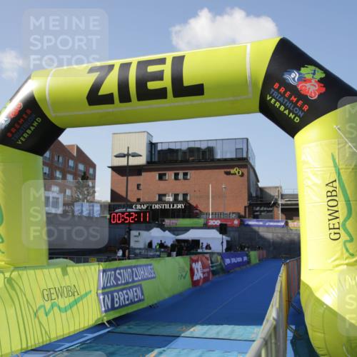 10.08.2025 - GEWOBA Citytriathlon Bremen H.Heesch http://msf.ph/oto/8539891 10.08.2025 09:52:08 Ziel  meine-sportfotos.de