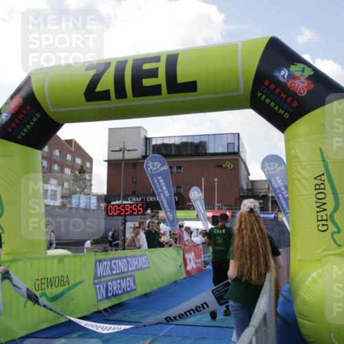 10.08.2025 - GEWOBA Citytriathlon Bremen H.Heesch http://msf.ph/oto/8539894 10.08.2025 11:03:32 Ziel  meine-sportfotos.de