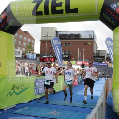 10.08.2025 - GEWOBA Citytriathlon Bremen H.Heesch http://msf.ph/oto/8539923 10.08.2025 11:29:45 Ziel 119, 380, 405 meine-sportfotos.de