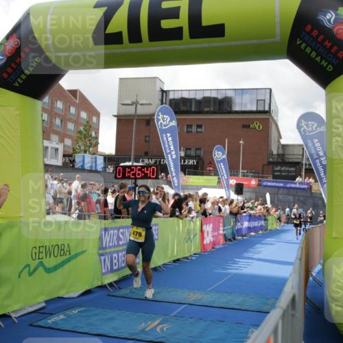 10.08.2025 - GEWOBA Citytriathlon Bremen H.Heesch http://msf.ph/oto/8539937 10.08.2025 11:30:16 Ziel 377, 393, 479, 508 meine-sportfotos.de