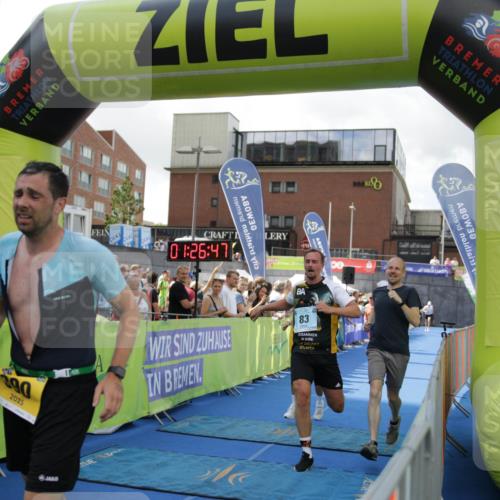 10.08.2025 - GEWOBA Citytriathlon Bremen H.Heesch http://msf.ph/oto/8539940 10.08.2025 11:30:24 Ziel 83, 377, 390, 479, 508 meine-sportfotos.de