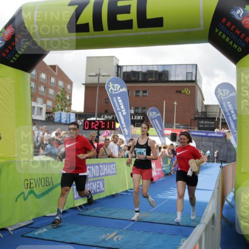 10.08.2025 - GEWOBA Citytriathlon Bremen H.Heesch http://msf.ph/oto/8539946 10.08.2025 11:30:47 Ziel 97, 163, 371, 408 meine-sportfotos.de