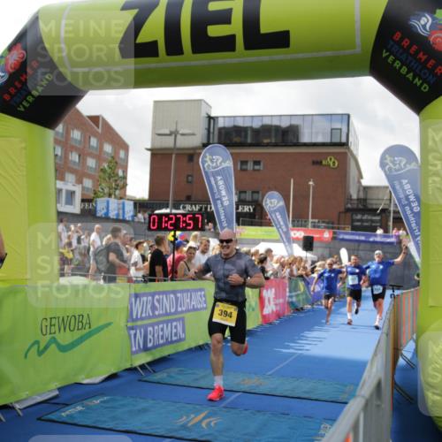 10.08.2025 - GEWOBA Citytriathlon Bremen H.Heesch http://msf.ph/oto/8539949 10.08.2025 11:31:35 Ziel 378, 483 meine-sportfotos.de
