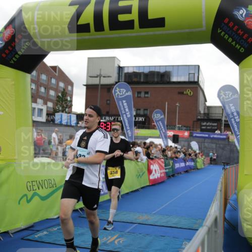 10.08.2025 - GEWOBA Citytriathlon Bremen H.Heesch http://msf.ph/oto/8539963 10.08.2025 11:33:10 Ziel 1, 123, 358, 421 meine-sportfotos.de