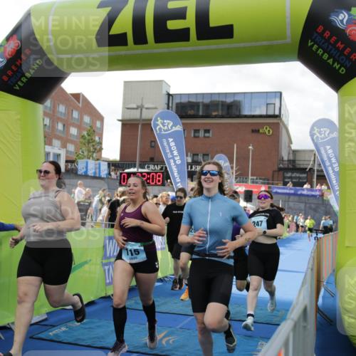 10.08.2025 - GEWOBA Citytriathlon Bremen H.Heesch http://msf.ph/oto/8539971 10.08.2025 11:35:45 Ziel 115, 247 meine-sportfotos.de
