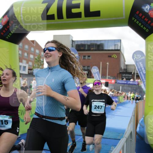 10.08.2025 - GEWOBA Citytriathlon Bremen H.Heesch http://msf.ph/oto/8539974 10.08.2025 11:35:45 Ziel 115, 247 meine-sportfotos.de