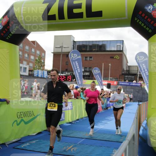 10.08.2025 - GEWOBA Citytriathlon Bremen H.Heesch http://msf.ph/oto/8539980 10.08.2025 11:35:55 Ziel 115, 125, 207, 247, 382 meine-sportfotos.de