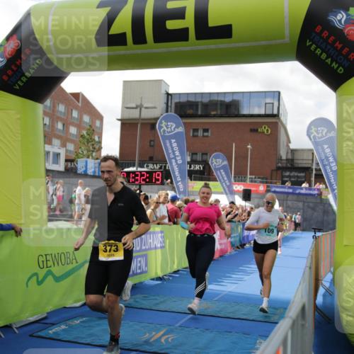 10.08.2025 - GEWOBA Citytriathlon Bremen H.Heesch http://msf.ph/oto/8539981 10.08.2025 11:35:55 Ziel 115, 125, 207, 247, 382 meine-sportfotos.de