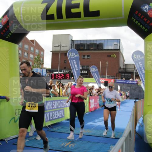 10.08.2025 - GEWOBA Citytriathlon Bremen H.Heesch http://msf.ph/oto/8539982 10.08.2025 11:35:56 Ziel 109, 115, 125, 207, 247, 373, 382 meine-sportfotos.de