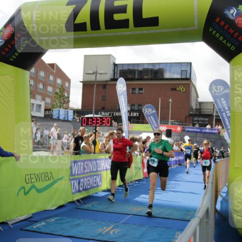 10.08.2025 - GEWOBA Citytriathlon Bremen H.Heesch http://msf.ph/oto/8539990 10.08.2025 11:37:07 Ziel 41, 461, 504 meine-sportfotos.de