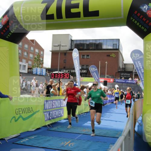 10.08.2025 - GEWOBA Citytriathlon Bremen H.Heesch http://msf.ph/oto/8539991 10.08.2025 11:37:07 Ziel 41, 461, 504 meine-sportfotos.de
