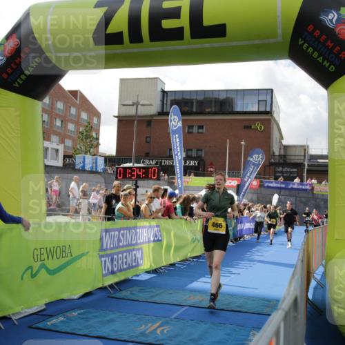 10.08.2025 - GEWOBA Citytriathlon Bremen H.Heesch http://msf.ph/oto/8540005 10.08.2025 11:37:47 Ziel 466, 492 meine-sportfotos.de