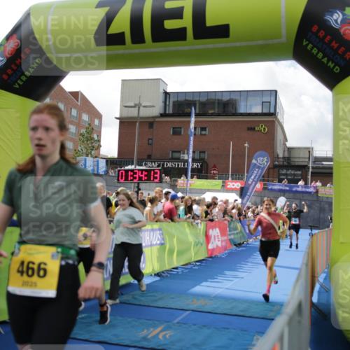 10.08.2025 - GEWOBA Citytriathlon Bremen H.Heesch http://msf.ph/oto/8540009 10.08.2025 11:37:50 Ziel 89, 237, 453, 466, 492 meine-sportfotos.de