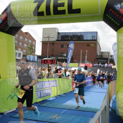 10.08.2025 - GEWOBA Citytriathlon Bremen H.Heesch http://msf.ph/oto/8540020 10.08.2025 11:39:50 Ziel 3, 429 meine-sportfotos.de