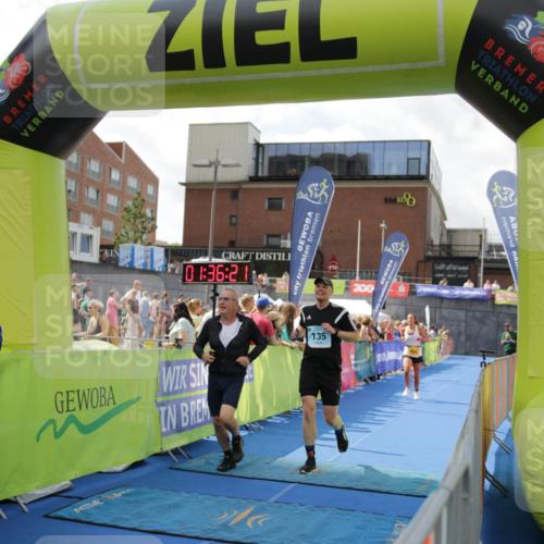 10.08.2025 - GEWOBA Citytriathlon Bremen H.Heesch http://msf.ph/oto/8540024 10.08.2025 11:39:57 Ziel 3, 87, 95, 135 meine-sportfotos.de
