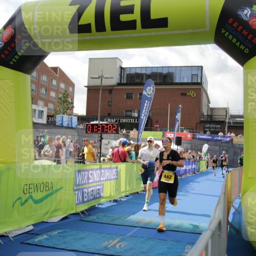 10.08.2025 - GEWOBA Citytriathlon Bremen H.Heesch http://msf.ph/oto/8540029 10.08.2025 11:40:39 Ziel 401 meine-sportfotos.de