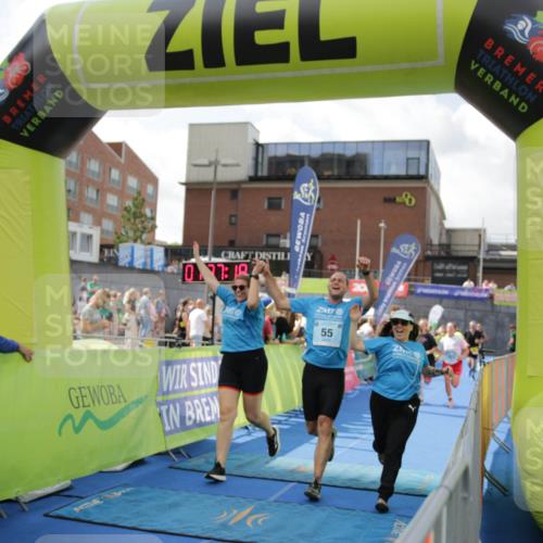 10.08.2025 - GEWOBA Citytriathlon Bremen H.Heesch http://msf.ph/oto/8540032 10.08.2025 11:40:55 Ziel 55, 417, 498 meine-sportfotos.de